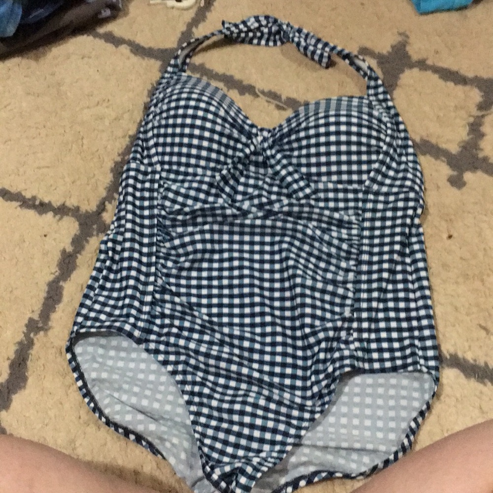Women's swim suit